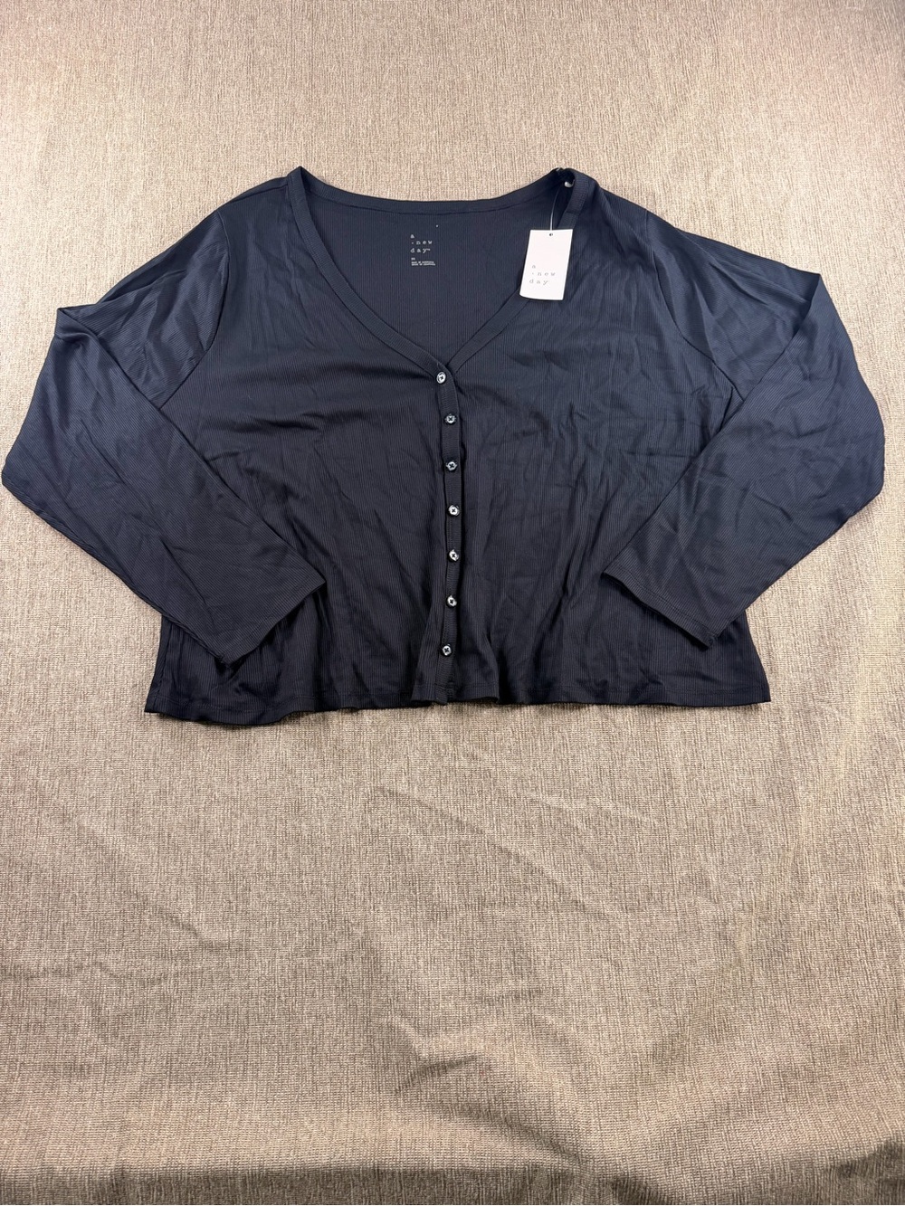 NWT A New Day Women’s Black Ribbed Button-Front V-Neck Long Sleeve Top - Size 3X